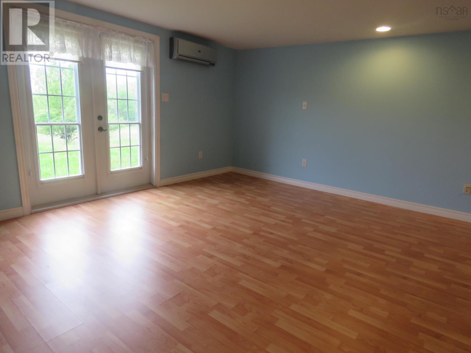 2274 South Main Street Property Photo 25
