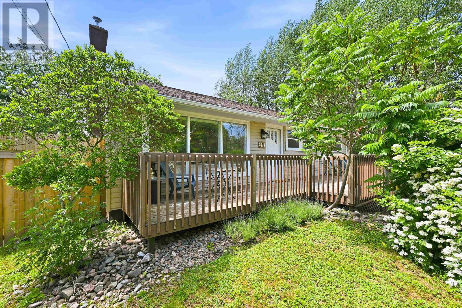 21 Lewis Drive