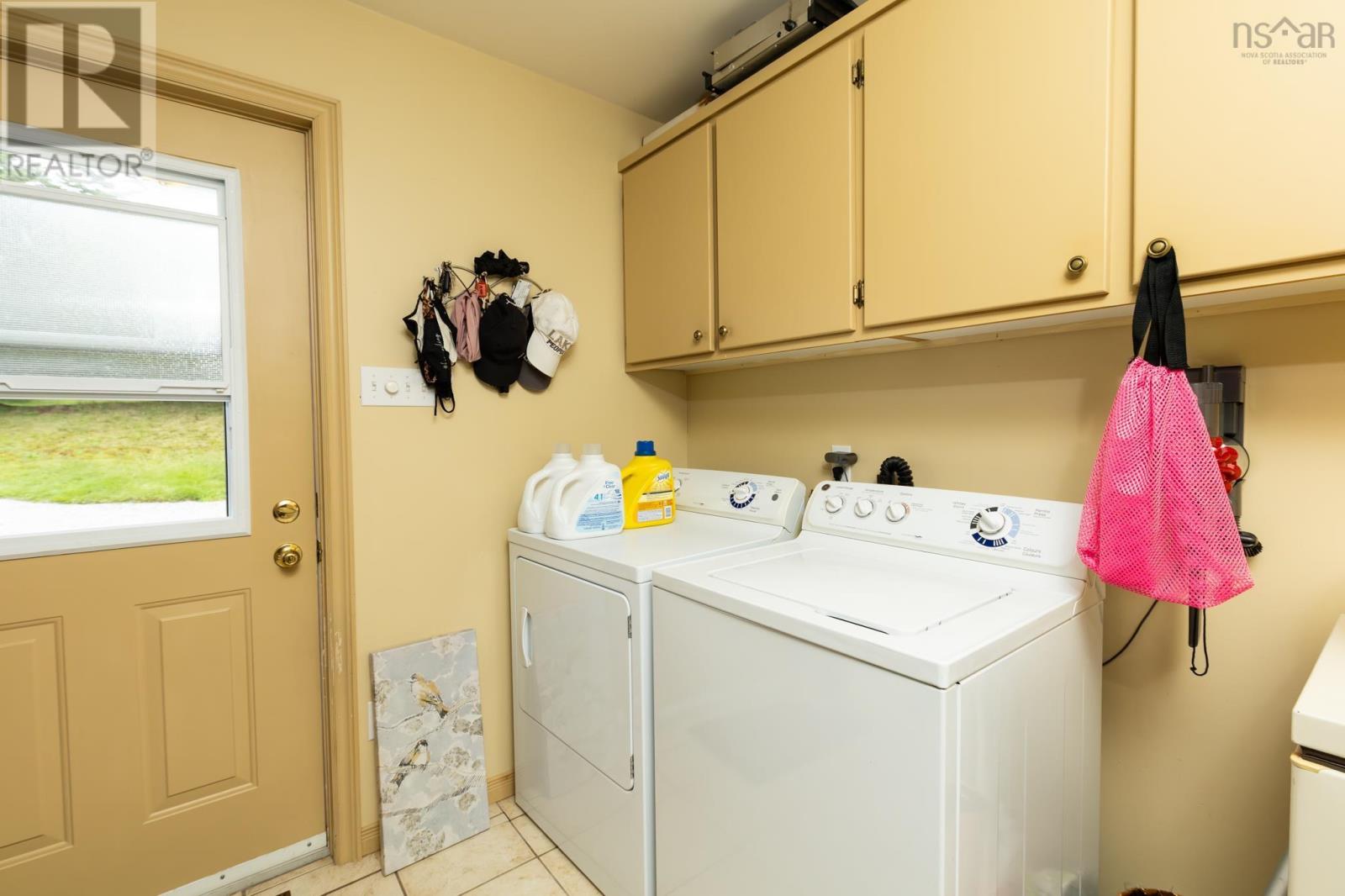 65 Tom's Way Property Photo 3