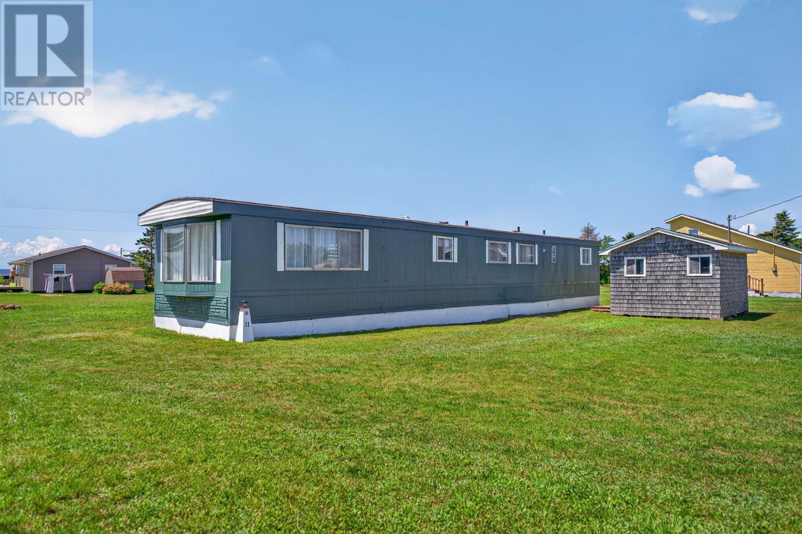 11 Macfadyen Property Photo 21