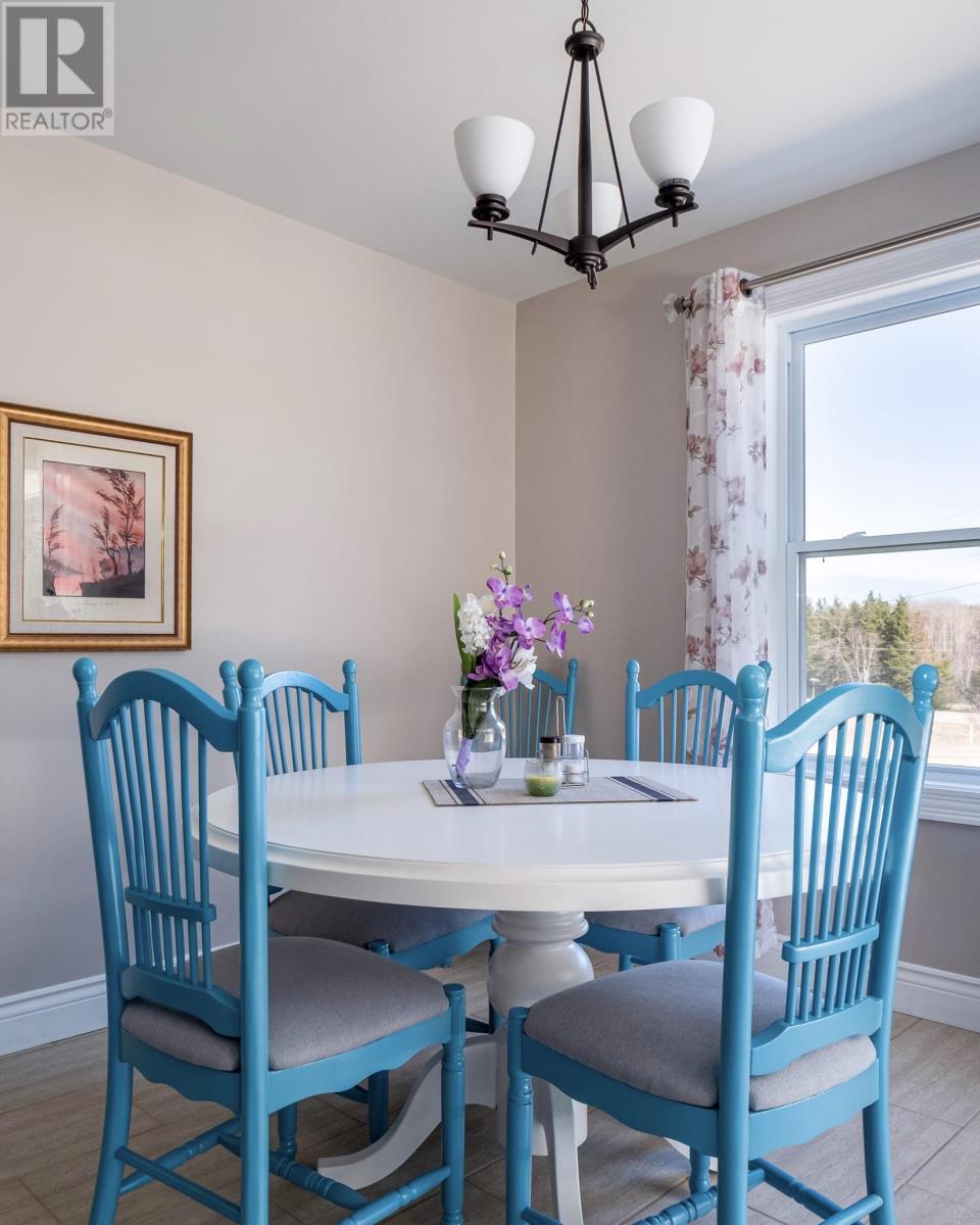 276 Floating Bridge Road Property Photo 3