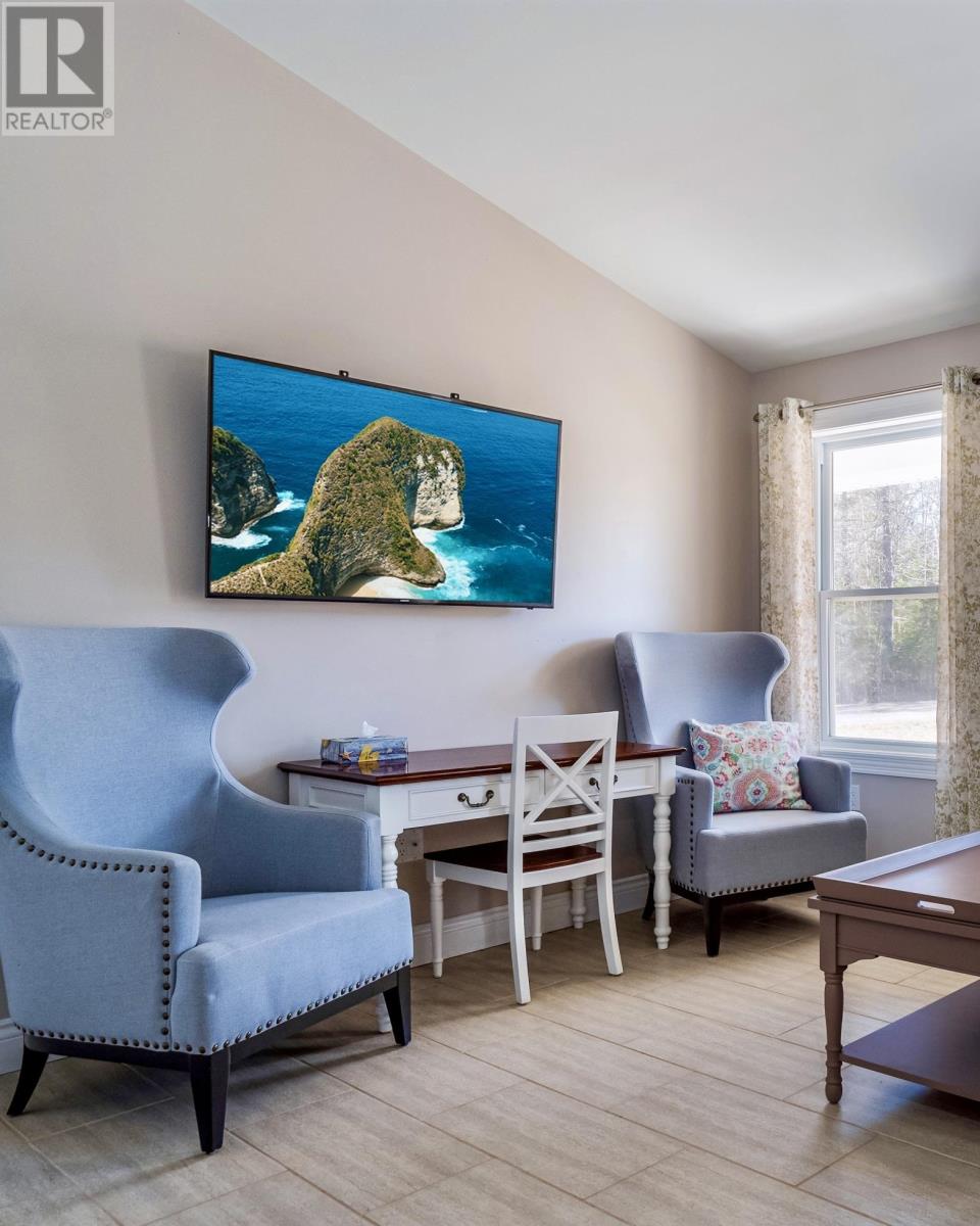 276 Floating Bridge Road Property Photo 4
