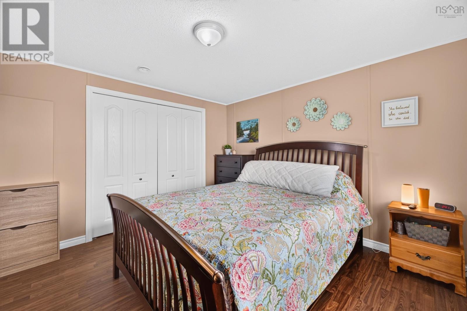 1047 Glen Forest Drive Property Photo 23
