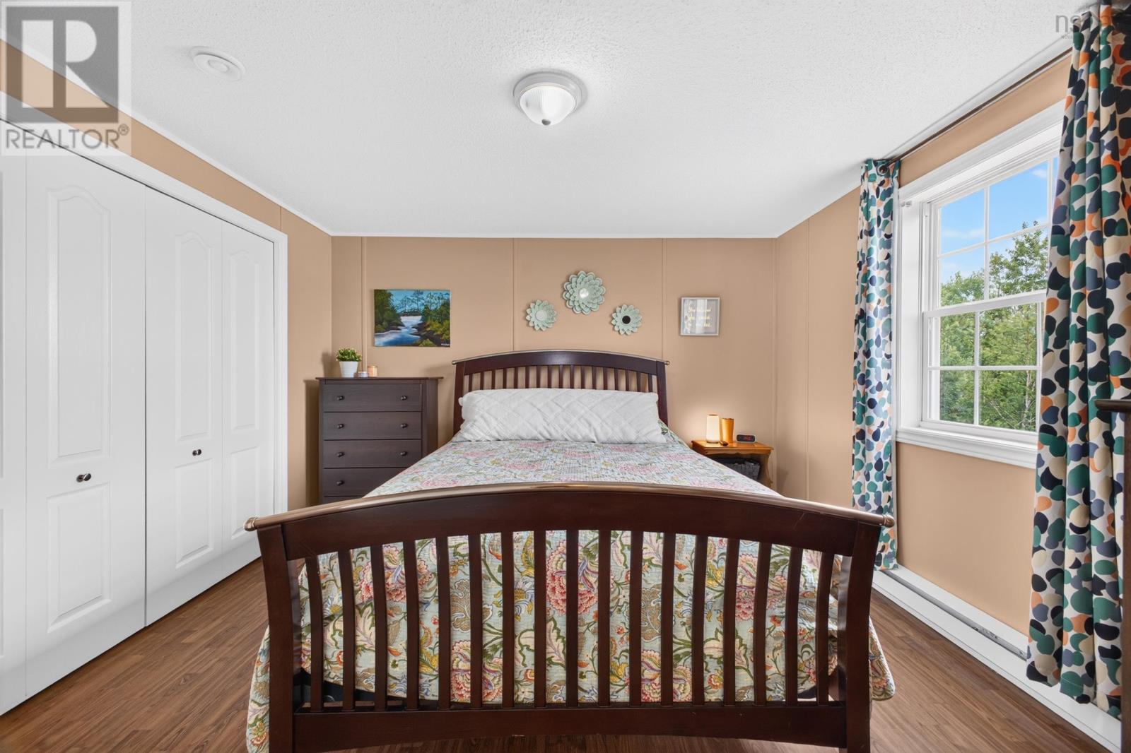 1047 Glen Forest Drive Property Photo 25