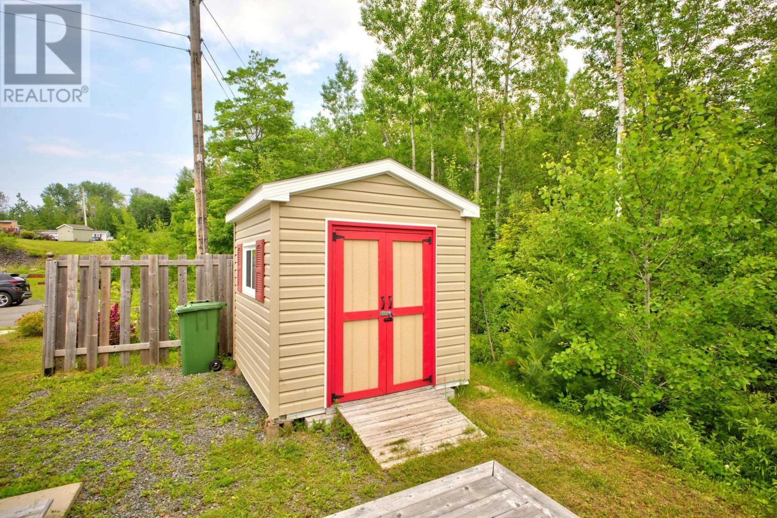 1047 Glen Forest Drive Property Photo 31
