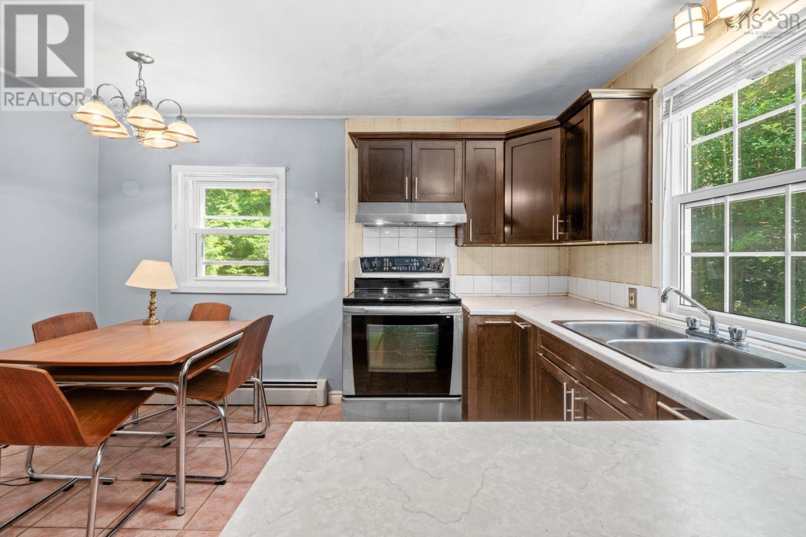 161 Lakeview Road Property Photo 14