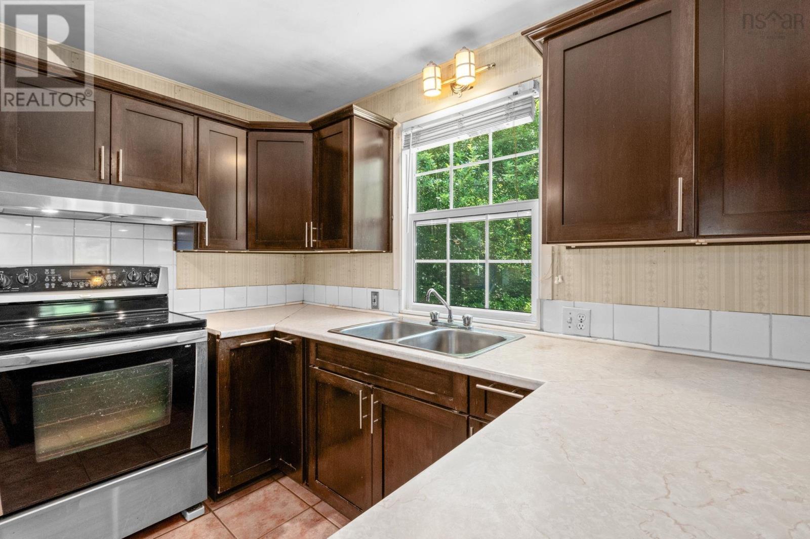161 Lakeview Road Property Photo 15