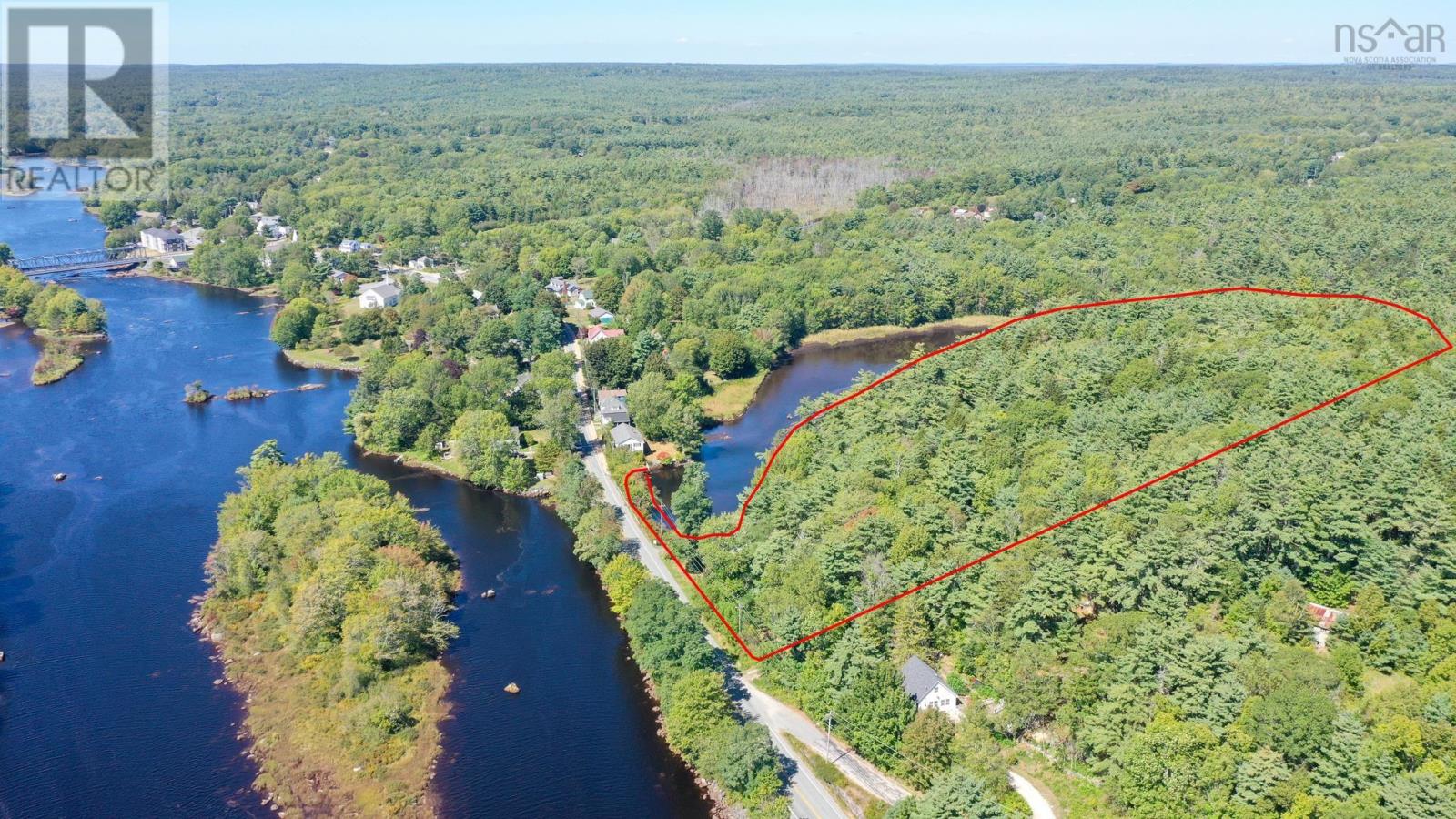 221 Highway 8 Property Photo 3