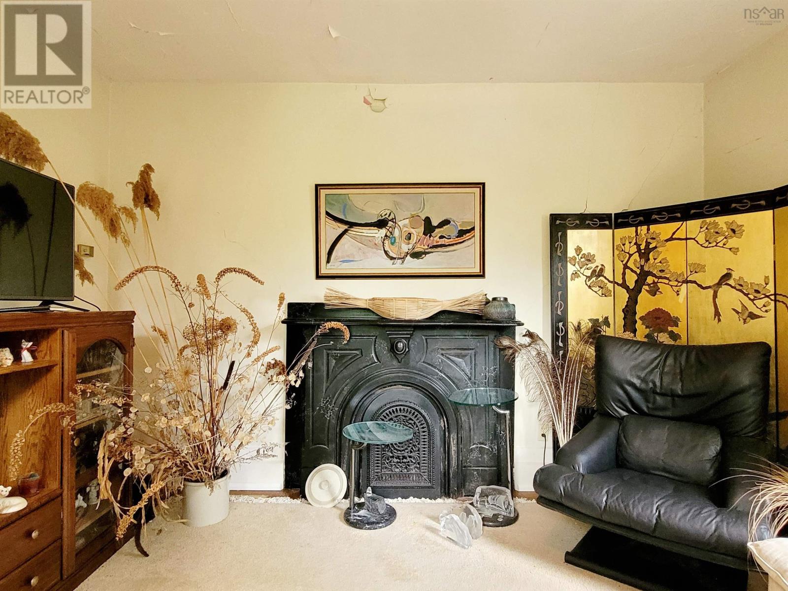 221 Highway 8 Property Photo 10