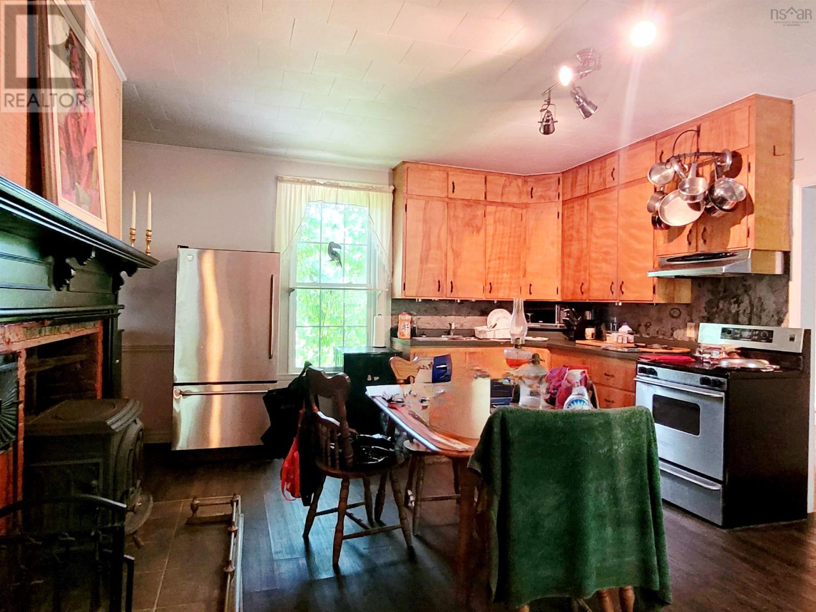 221 Highway 8 Property Photo 15