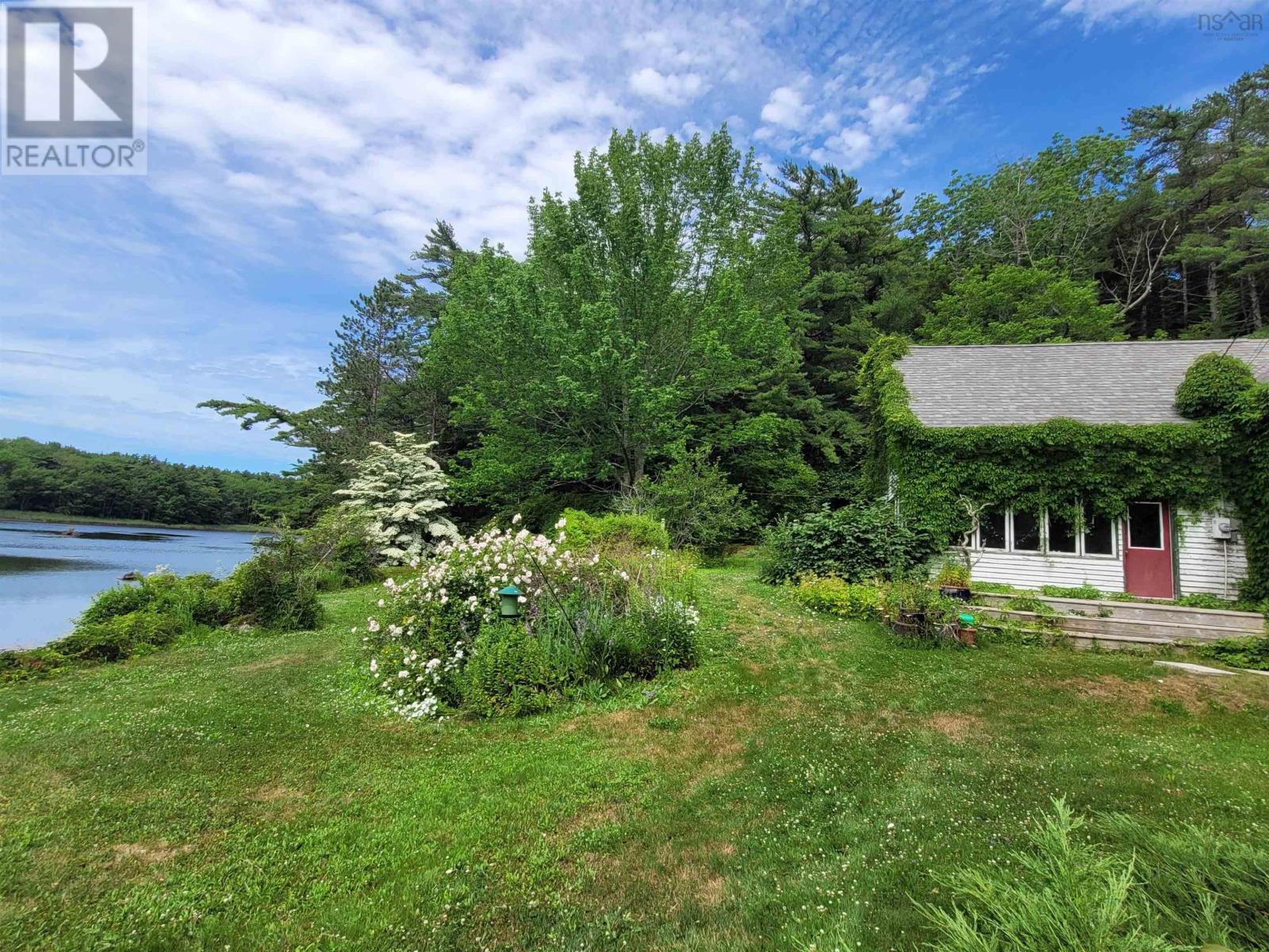 221 Highway 8 Property Photo 29