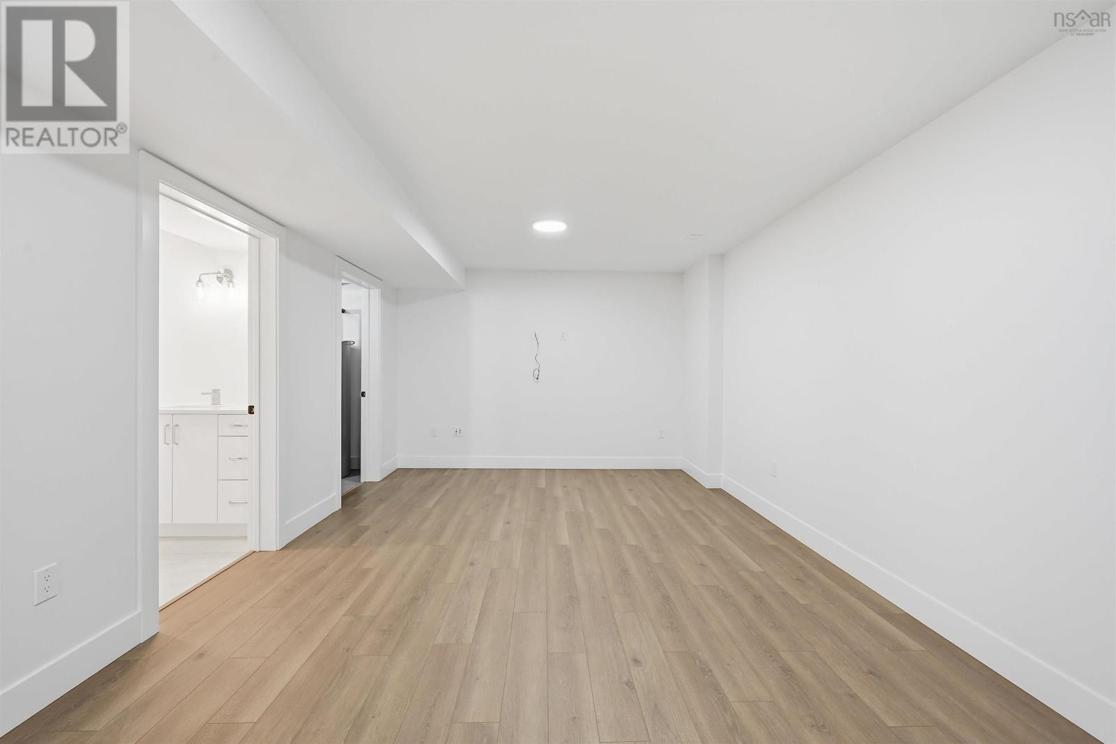398 Shore Drive Property Photo 5