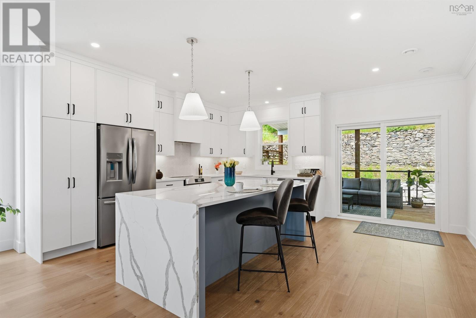 398 Shore Drive Property Photo 12