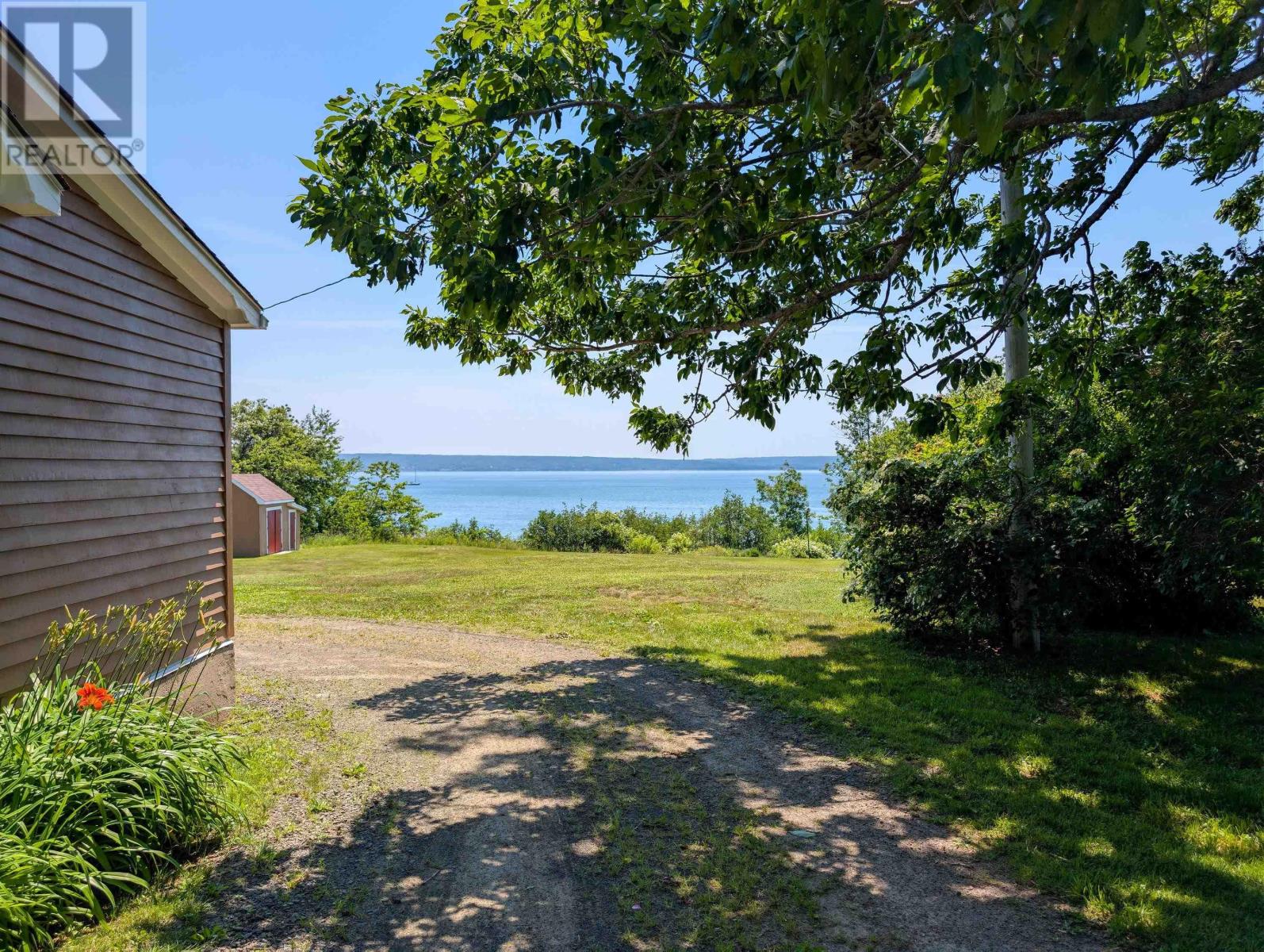 1878 Granville Road Property Photo 10