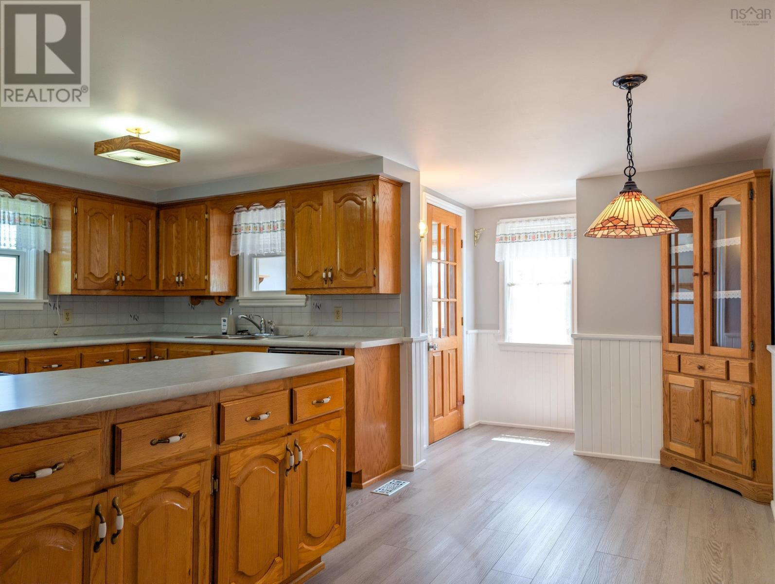 1878 Granville Road Property Photo 18
