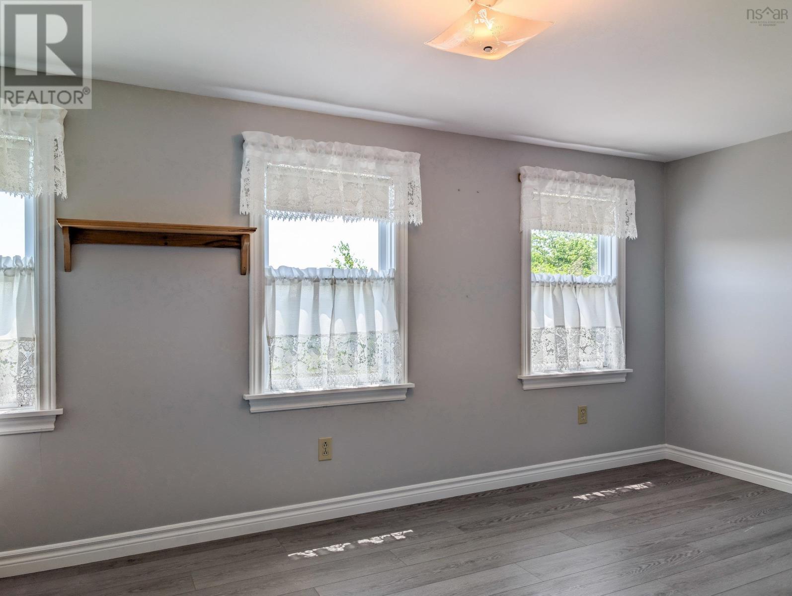 1878 Granville Road Property Photo 33