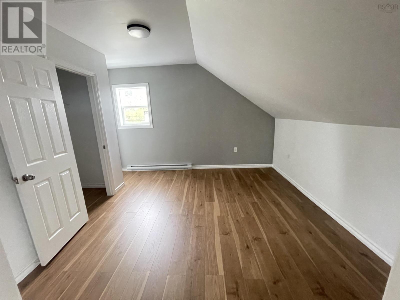 30 Wesley Street Property Photo 13