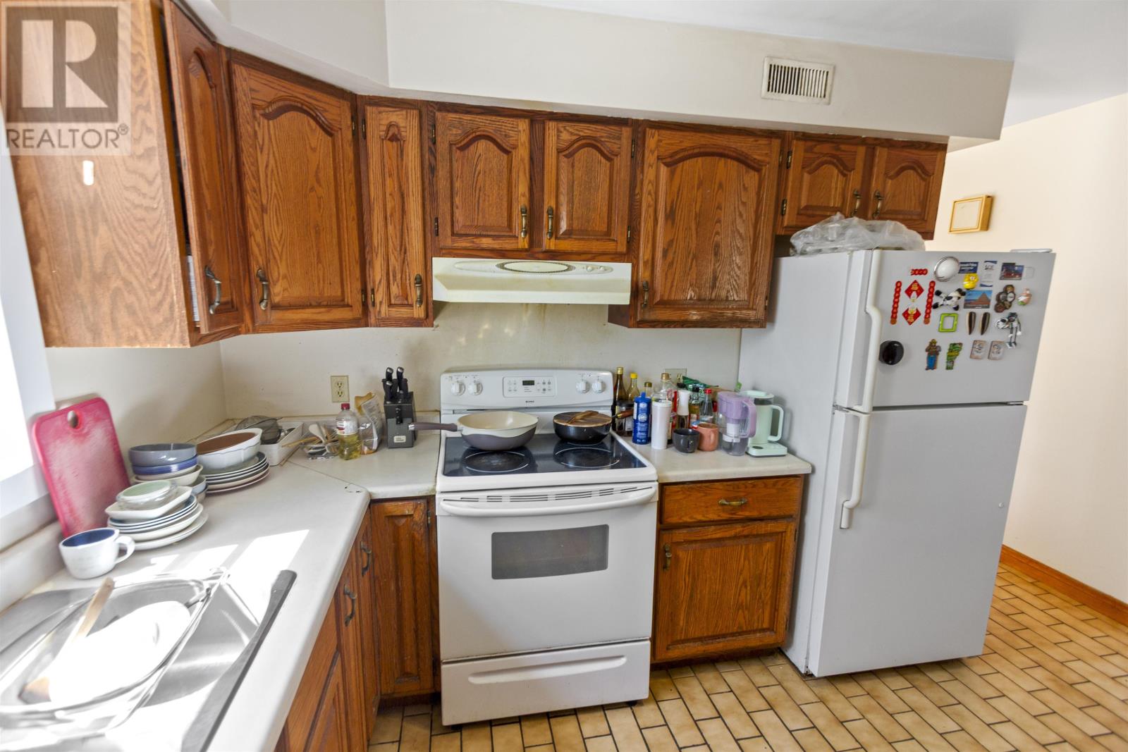 609-611 Queen Street Property Photo 18