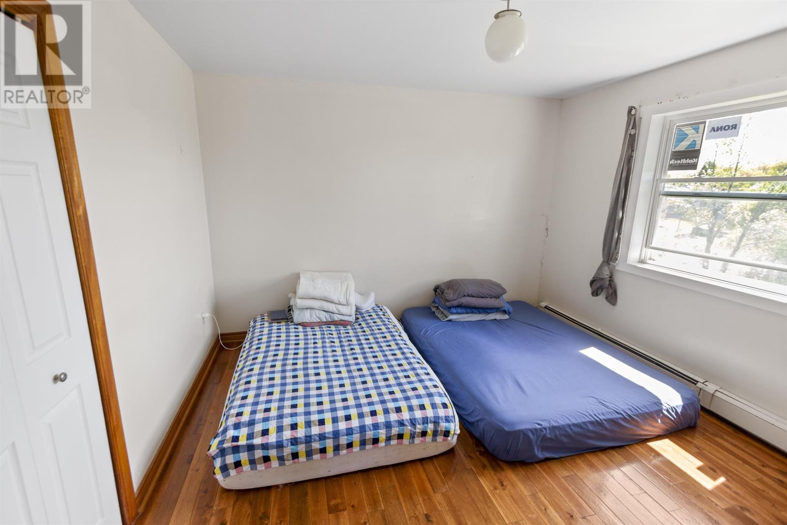 609-611 Queen Street Property Photo 22