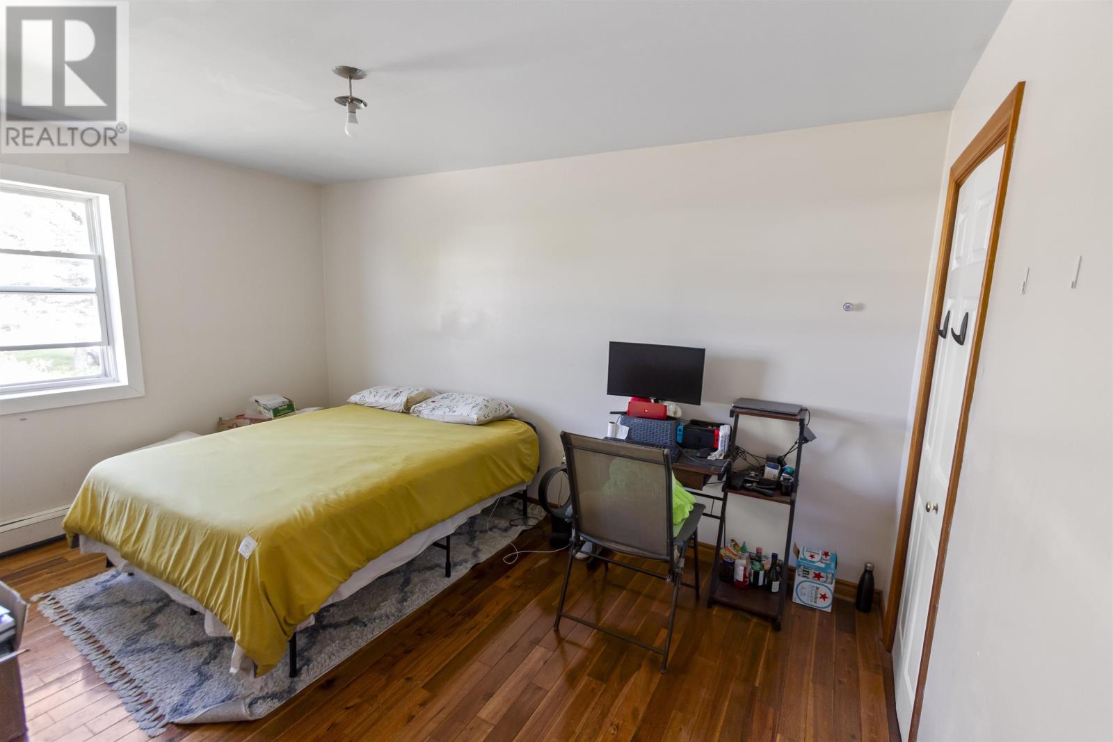 609-611 Queen Street Property Photo 23
