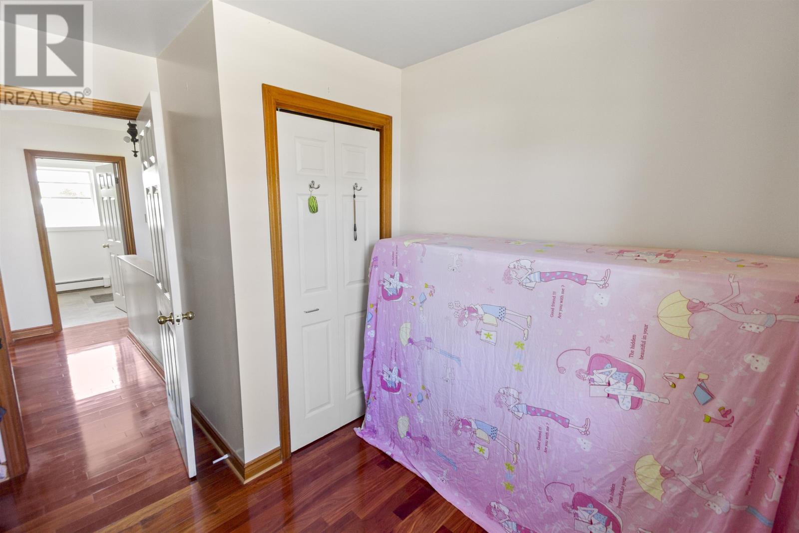 609-611 Queen Street Property Photo 26