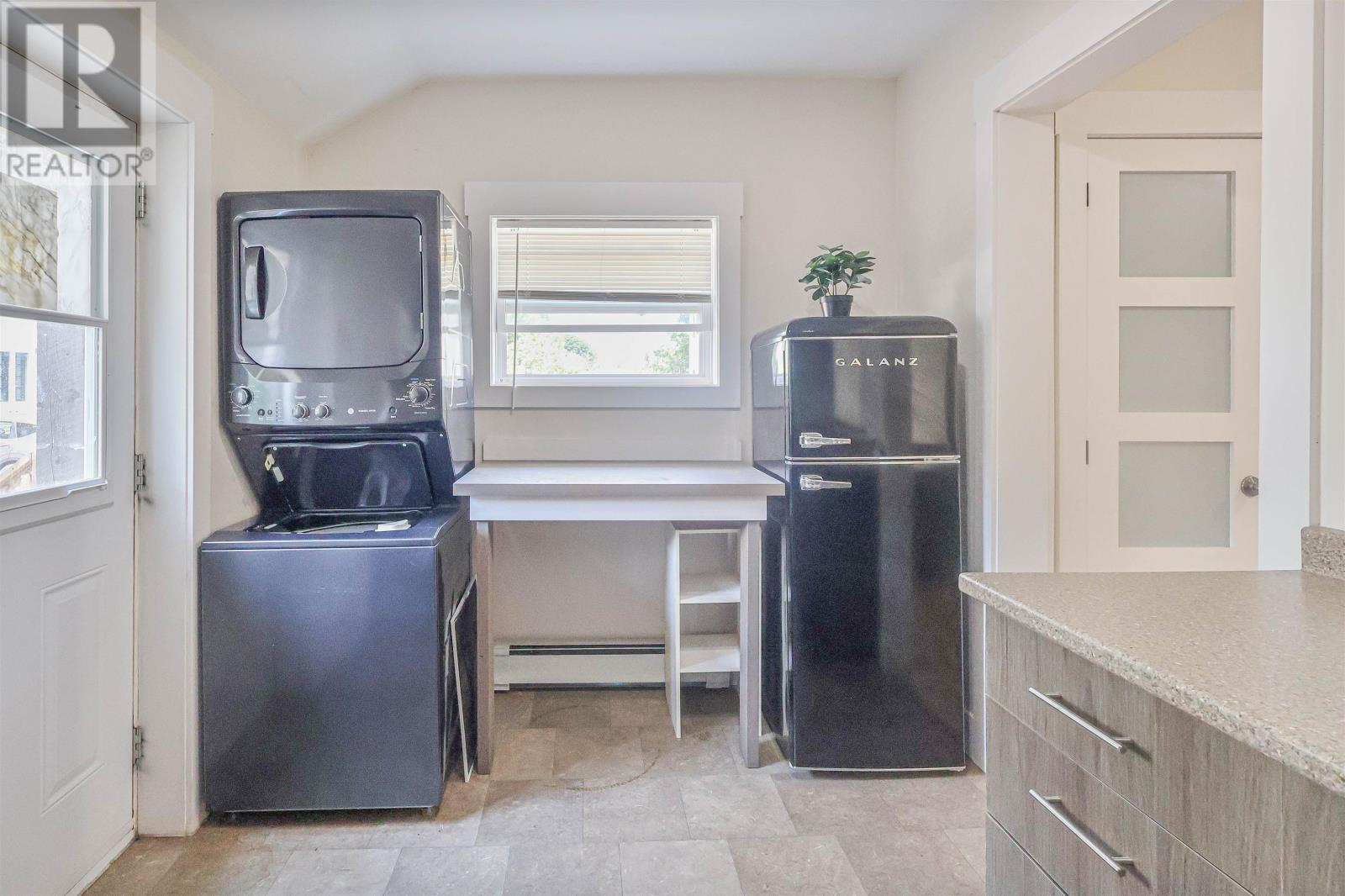 55 Longworth Avenue Property Photo 8