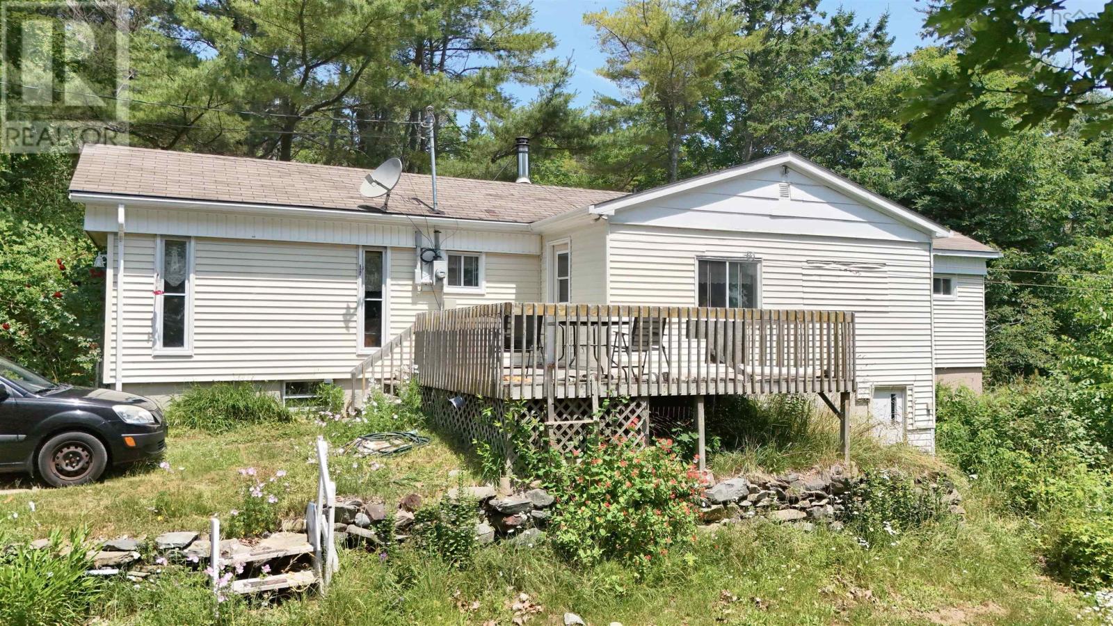 5881 Highway 3 Property Photo 1