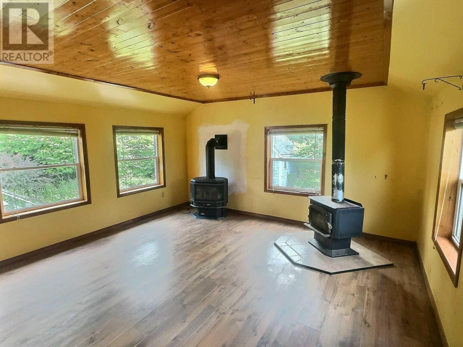 5070 Aa Macdonald Highway Property Photo 4
