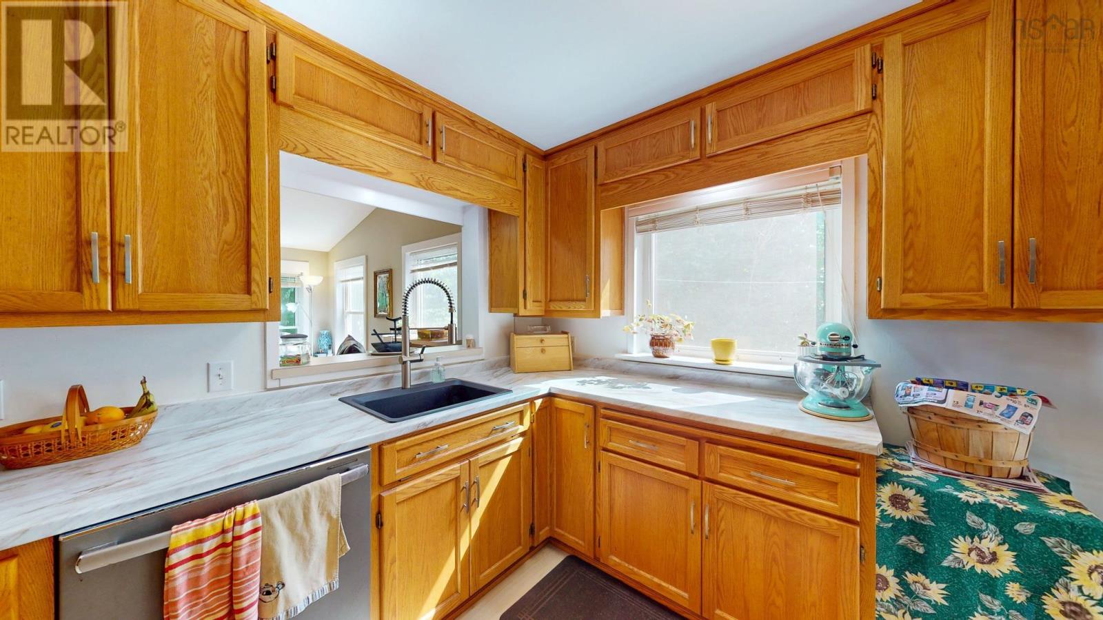 11 Parkview Road Property Photo 2