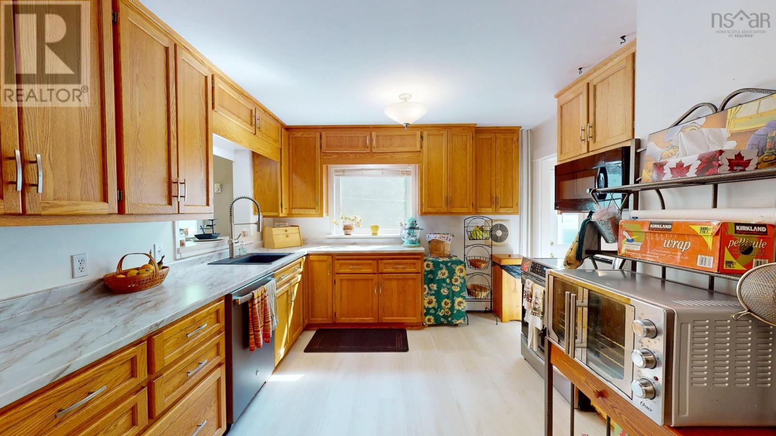 11 Parkview Road Property Photo 3