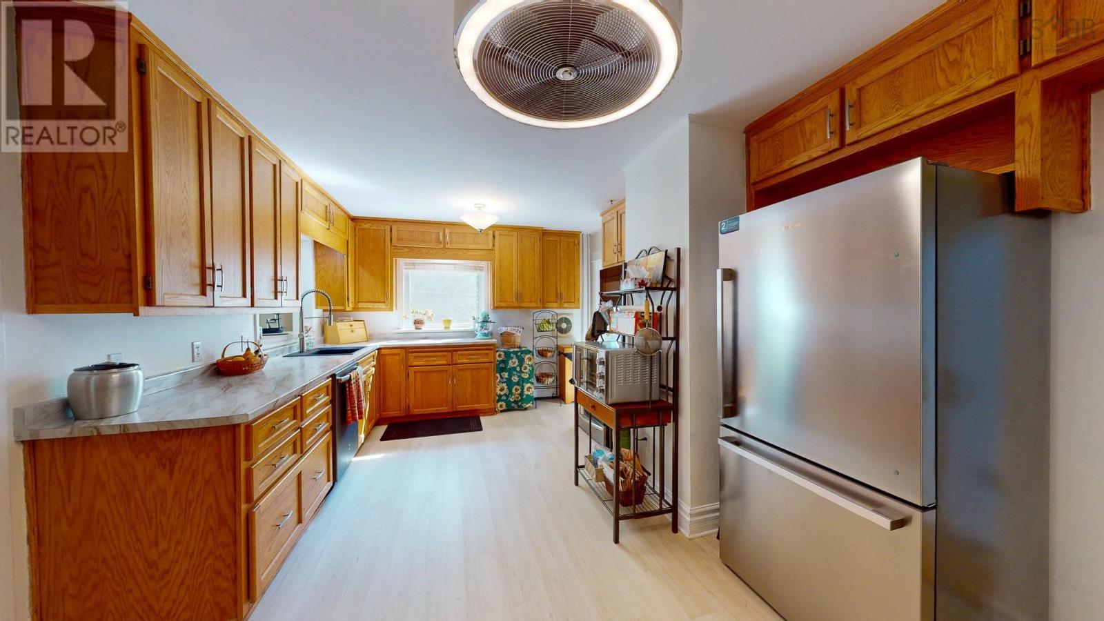 11 Parkview Road Property Photo 6