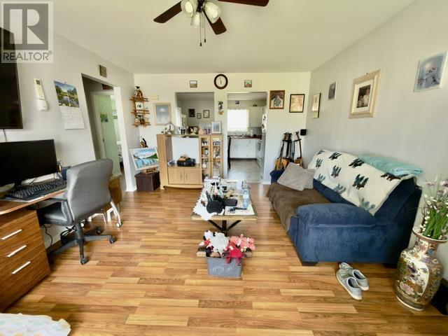 446 Maddix Crescent Property Photo 8