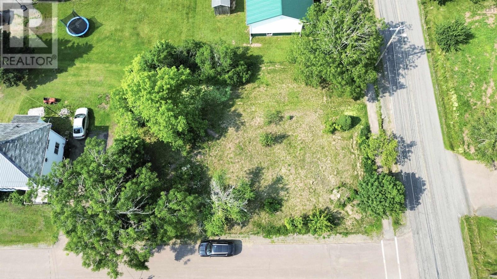 137 Herrett Property Photo 2