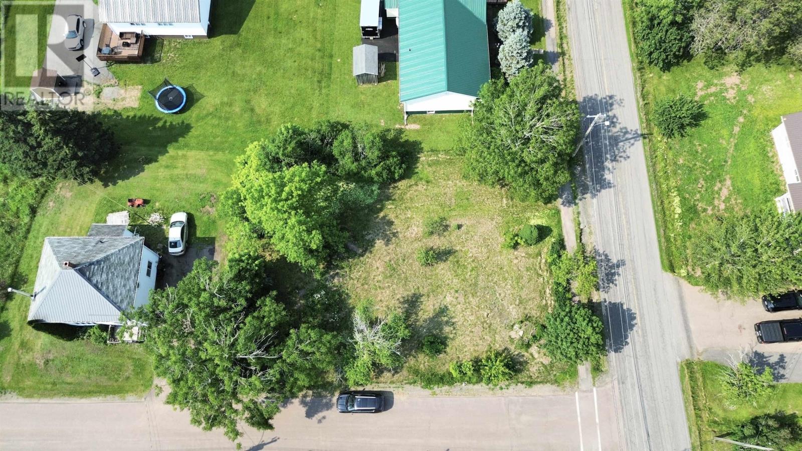 137 Herrett Property Photo 3