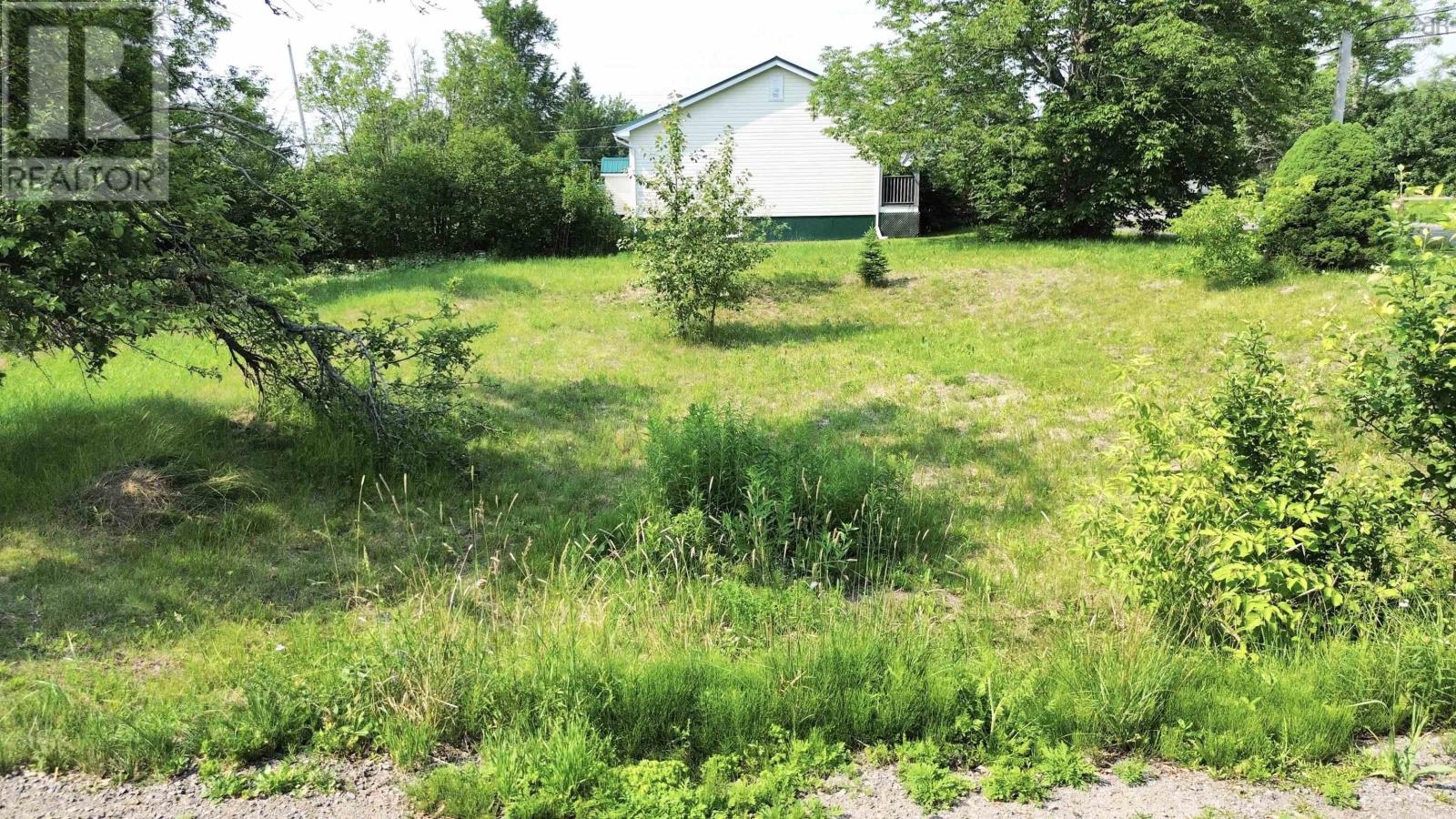 137 Herrett Property Photo 7