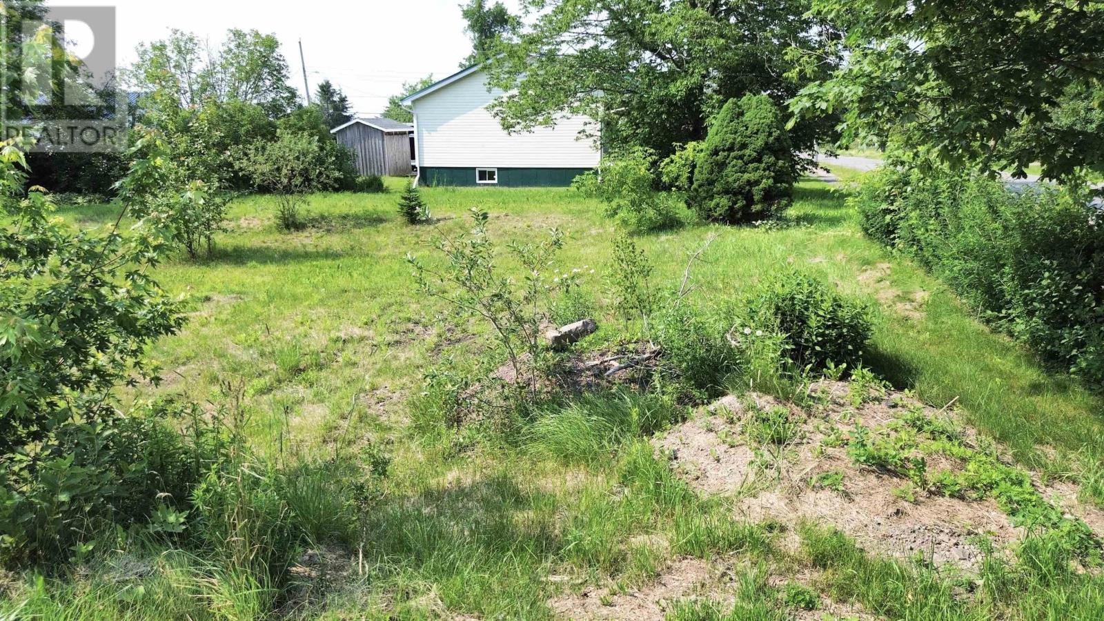 137 Herrett Property Photo 8
