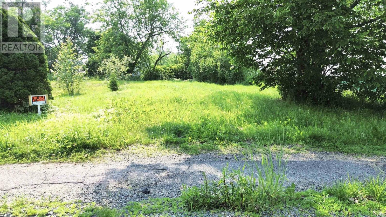 137 Herrett Property Photo 10