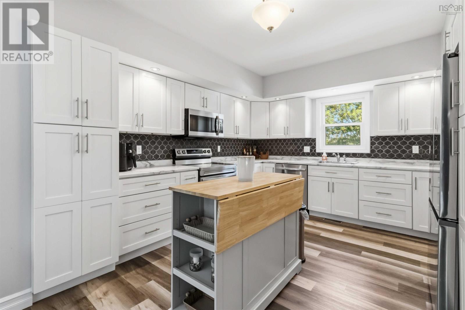 1549 East Dalhousie Road Property Photo 17