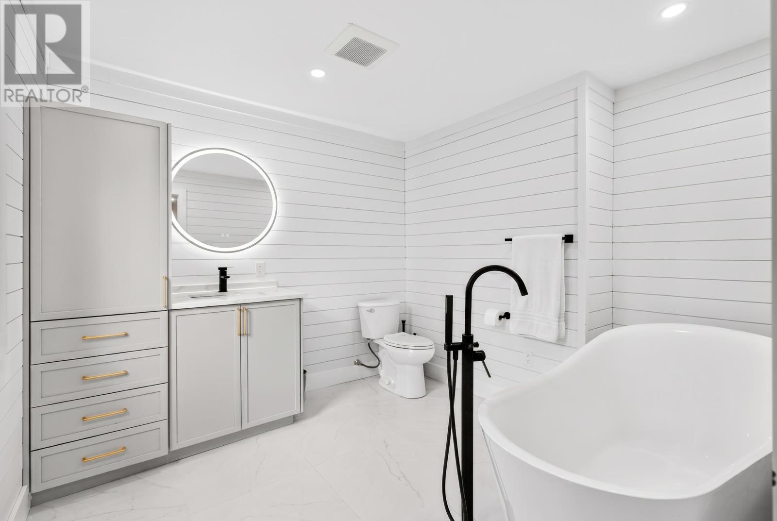 1685 Kingston Road Property Photo 48