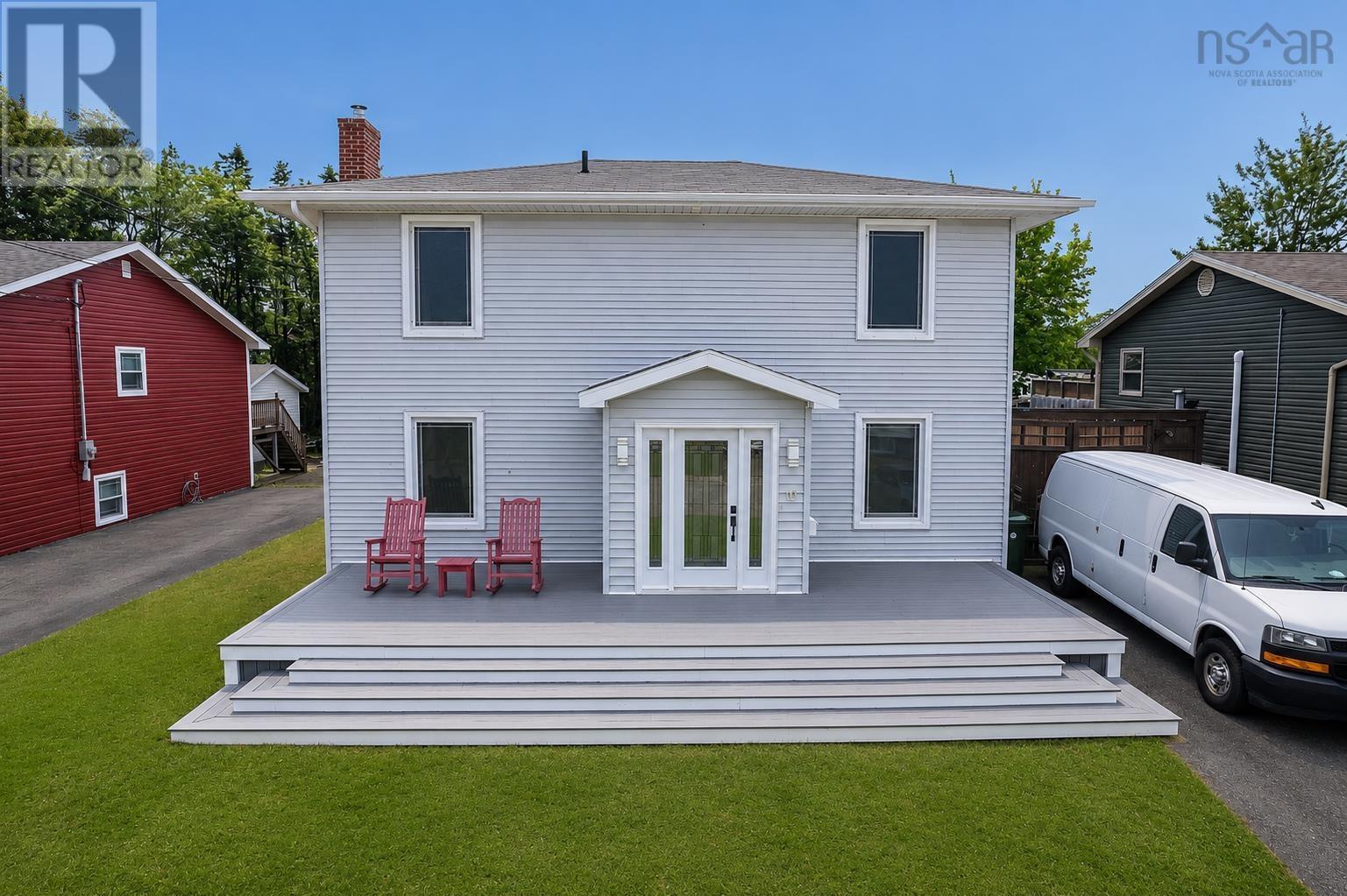 10 Melissa Crescent