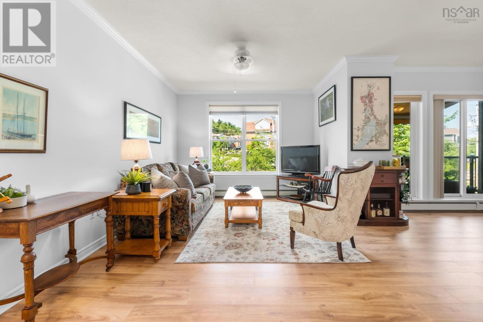 213 120 Southgate Drive