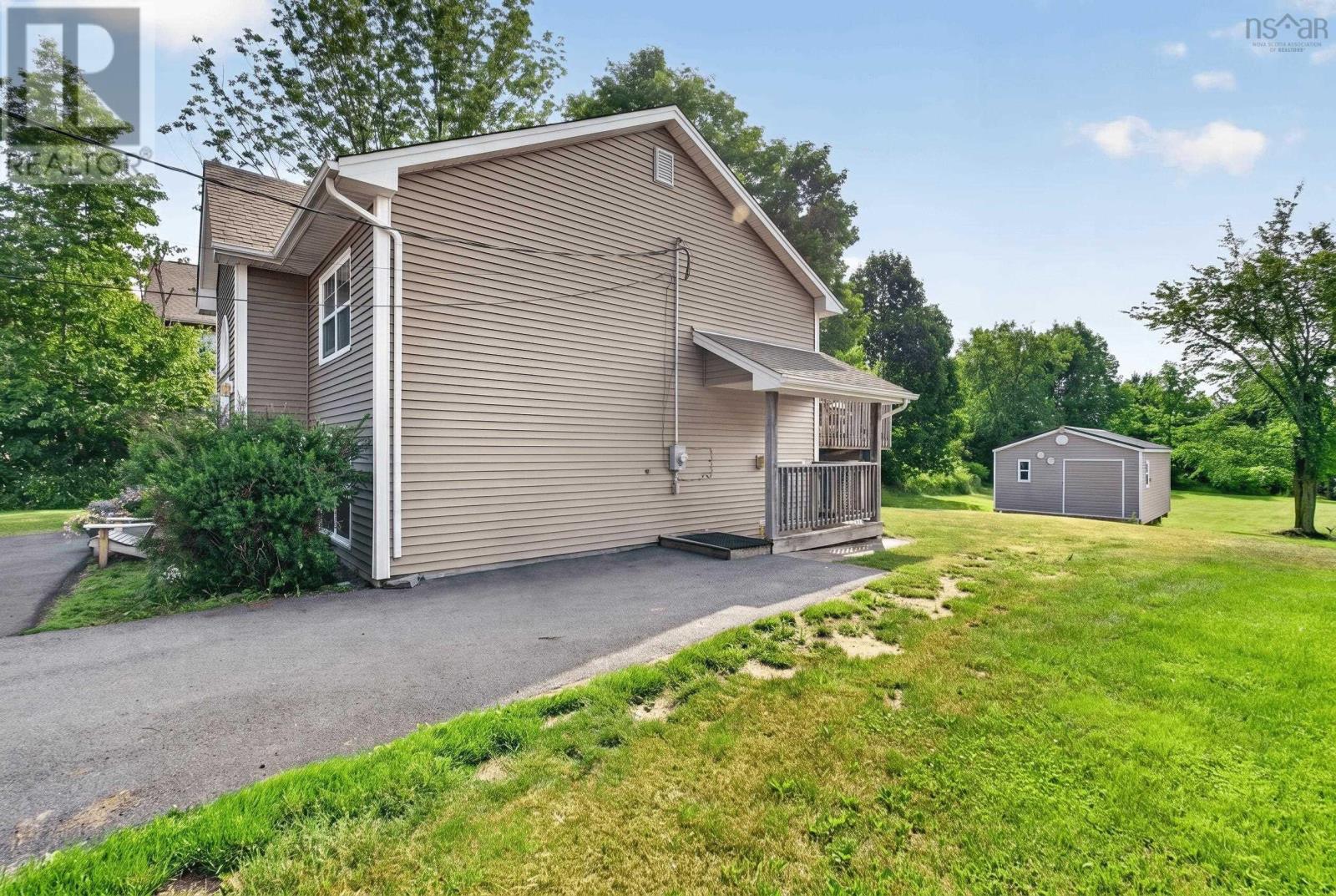 355 College Road Property Photo 5