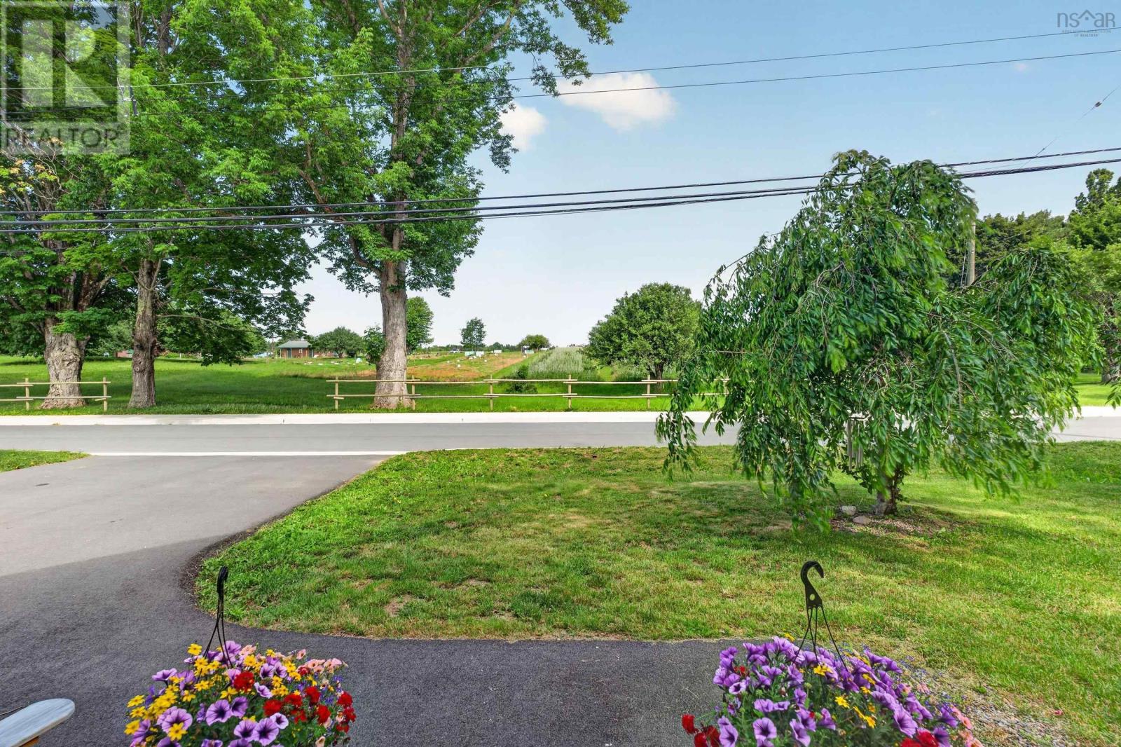 355 College Road Property Photo 6