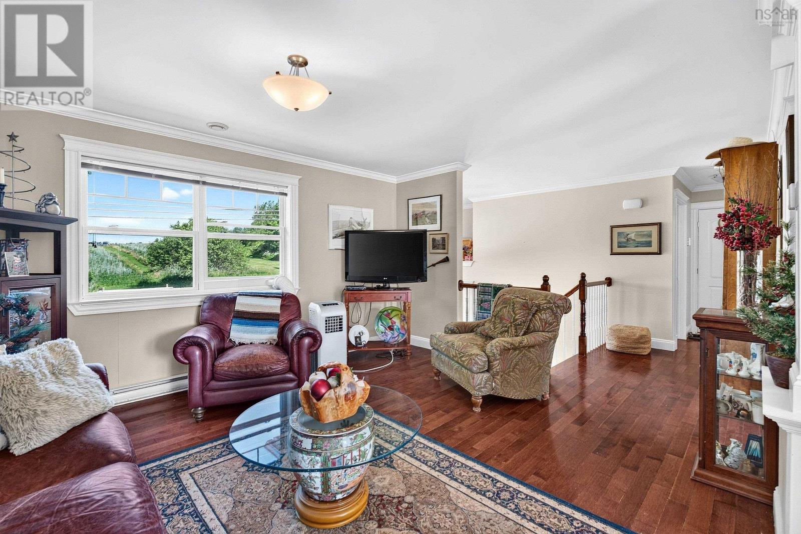 355 College Road Property Photo 9