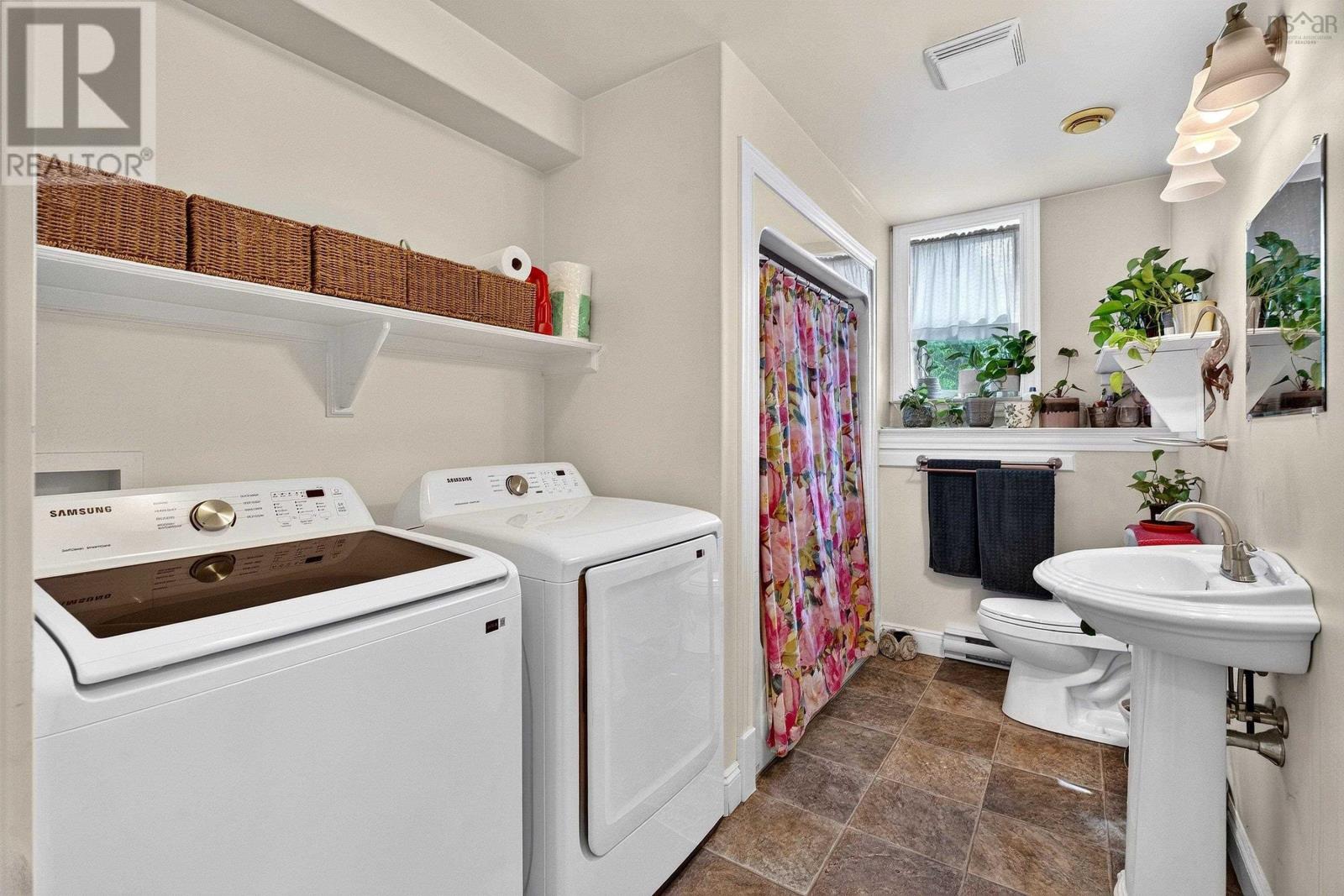 355 College Road Property Photo 23
