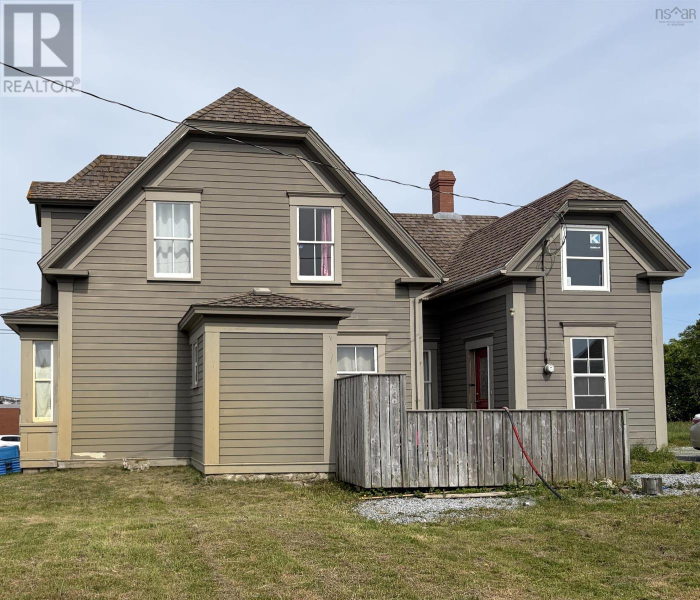 24 School Street Property Photo 3