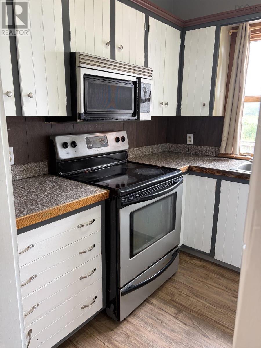 24 School Street Property Photo 19