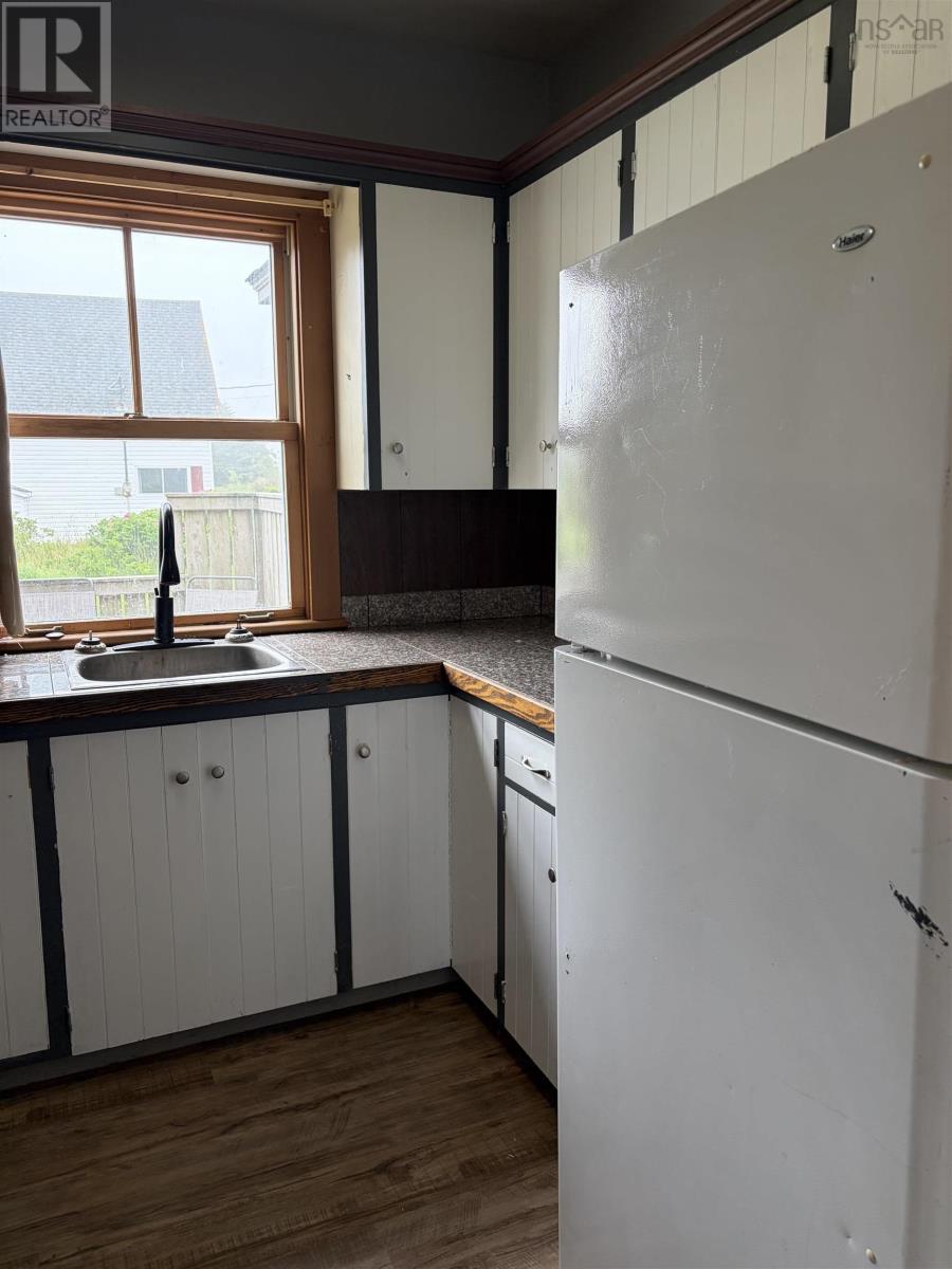 24 School Street Property Photo 20
