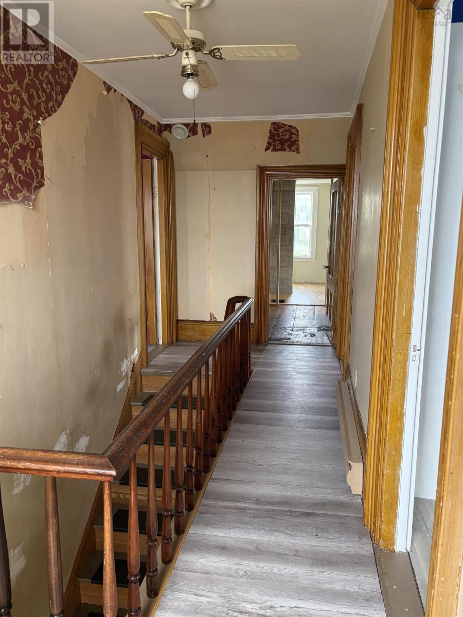 24 School Street Property Photo 32
