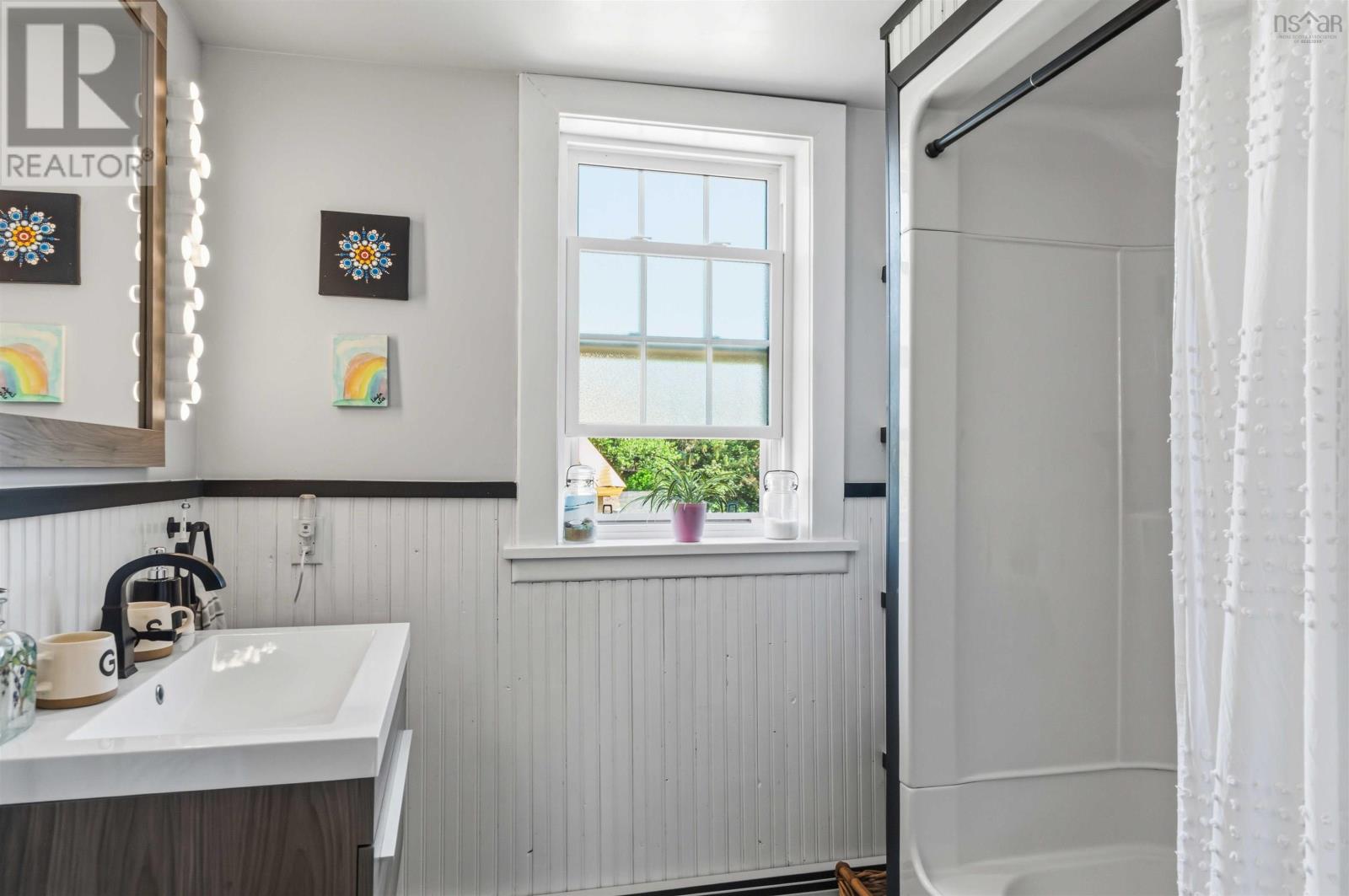 371 Granville Street E Property Photo 26